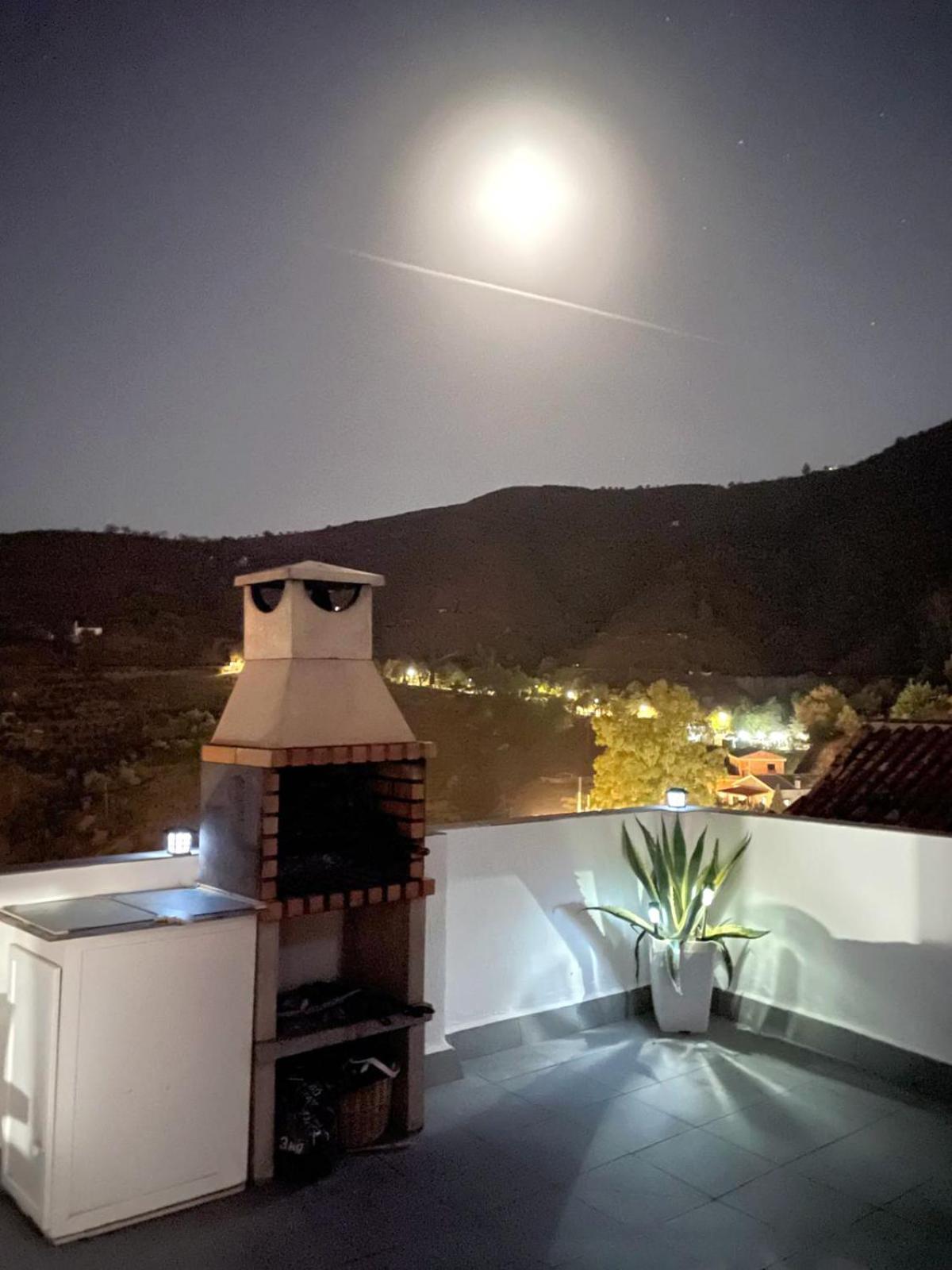 Villa Alquiler Rural Cutar, Casa Robles Esterno foto